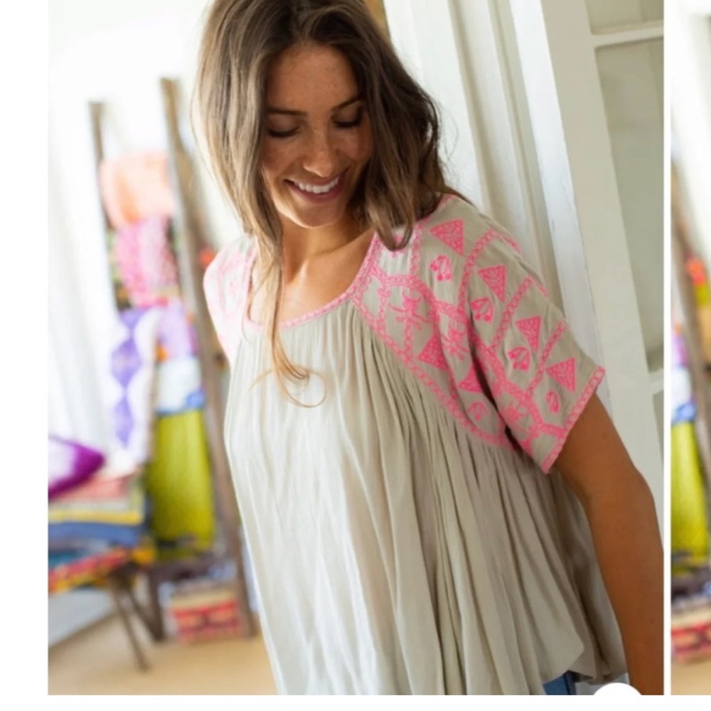 NATURAL LIFE Cream Blouse with Pink Accents